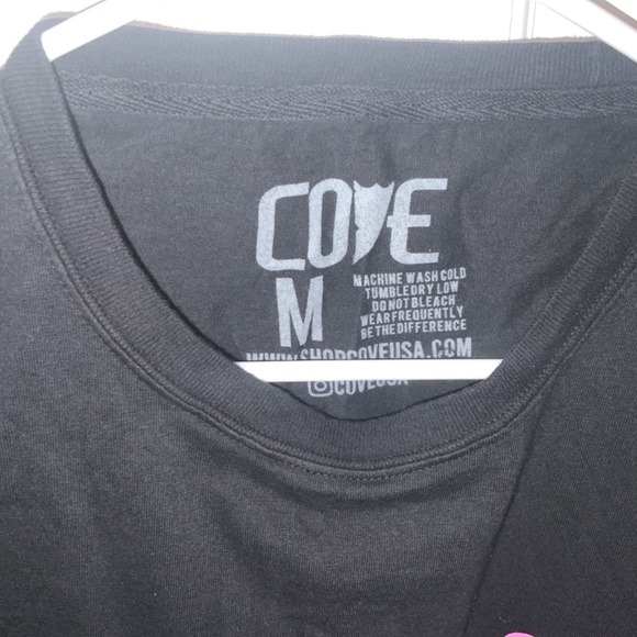 Cove Surf Co. Graphic T-shirt - Picture 3 of 3